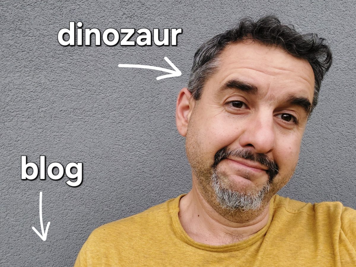 Revolta unui dinozaur cu blog